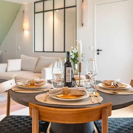 Apartament Eiffel Tower - Exclusive Loft With Terrace Jacuzzi And Lift Paryż