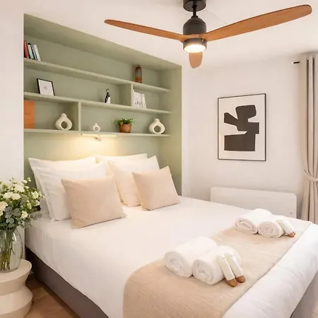 Eiffel Tower - Exclusive Loft With Terrace Jacuzzi And Lift Apartmán *