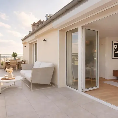 Apartmán Eiffel Tower - Exclusive Loft With Terrace Jacuzzi And Lift